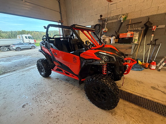 Can-Am Can-Am (UTV) 2 of 17