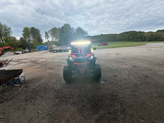 Can-Am Can-Am (UTV) 11 of 17