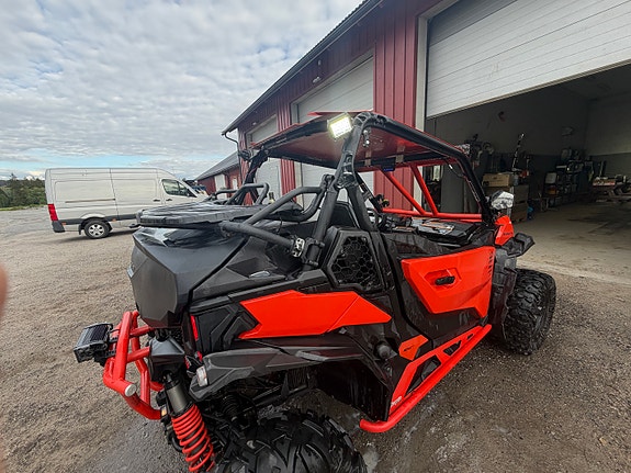 Can-Am Can-Am (UTV) 15 of 17