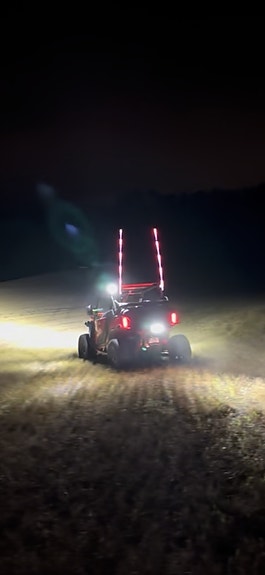 Can-Am Can-Am (UTV) 10 of 17