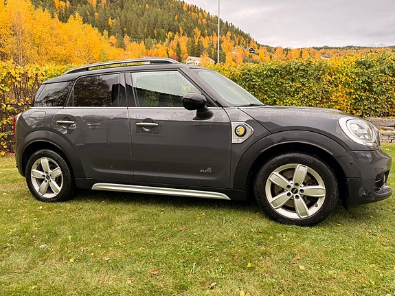 MINI Countryman Cooper SE 4 of 24