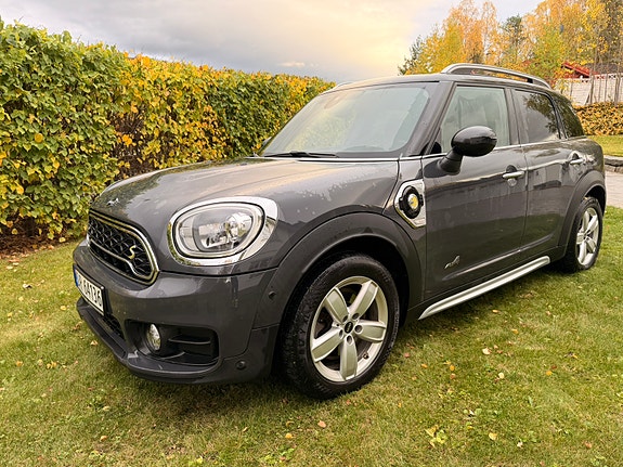 MINI Countryman Cooper SE 10 of 24