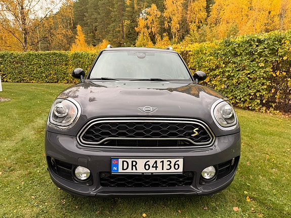 MINI Countryman Cooper SE 3 of 24