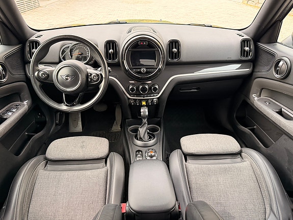 MINI Countryman Cooper SE 12 of 24