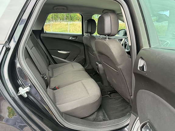 Opel Astra 25 of 30