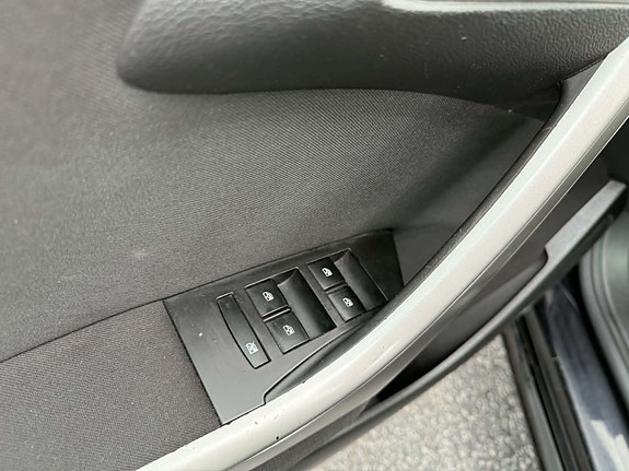 Opel Astra 20 of 30