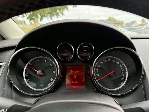 Opel Astra 16 of 30