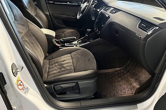 Skoda Octavia 13 of 22
