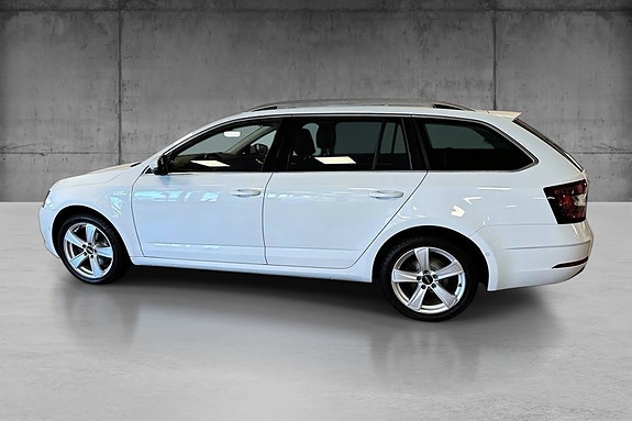 Skoda Octavia 3 of 22