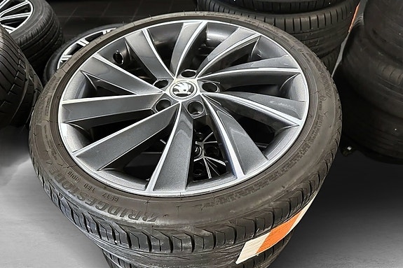 Skoda Octavia 8 of 22