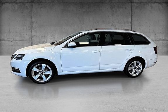 Skoda Octavia 2 of 22