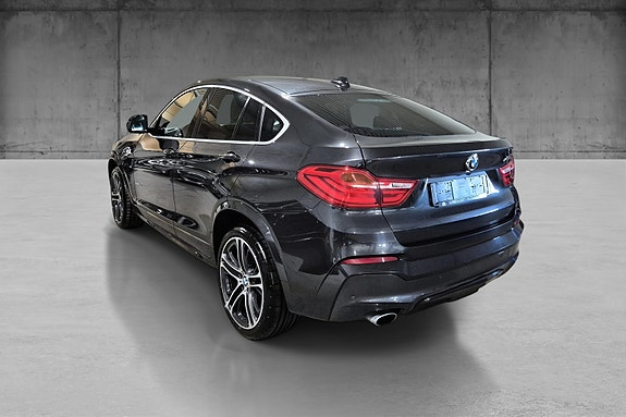 BMW X4 3 of 21