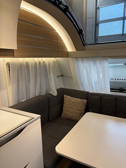 Adria 572 UT STORT BAD/2 ENKLE SENGER/ALDE/MARKISE/FINANS+++ 17 of 23