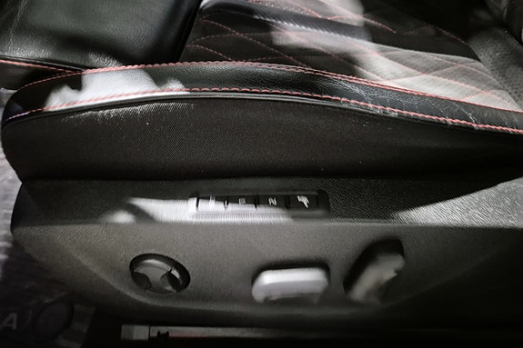 Skoda Octavia RS 14 of 21