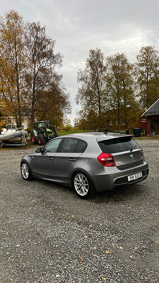 BMW 116d 4 of 13