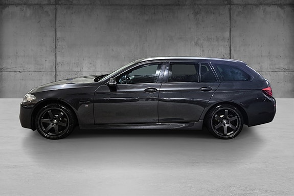 BMW 520d 2 of 22