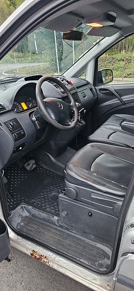 Mercedes-Benz Vito 113 14 of 27