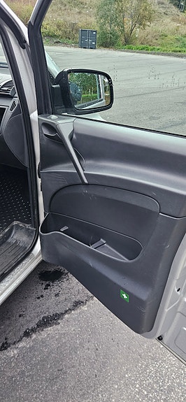 Mercedes-Benz Vito 113 17 of 27