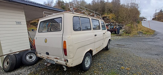 Ford Transit 10 of 13