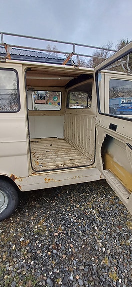 Ford Transit 9 of 13