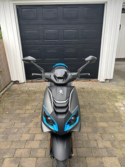 Peugeot Speedfight 4 2 of 10