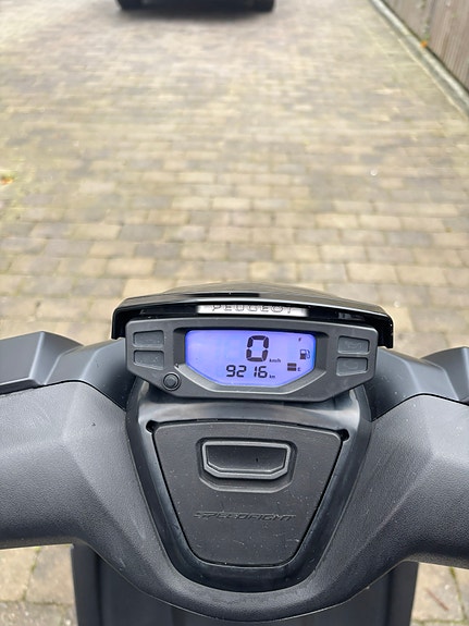 Peugeot Speedfight 4 9 of 10