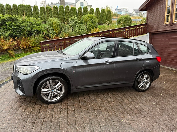 BMW X1 2 of 13