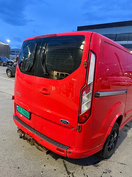 Ford Transit Custom 6 of 30