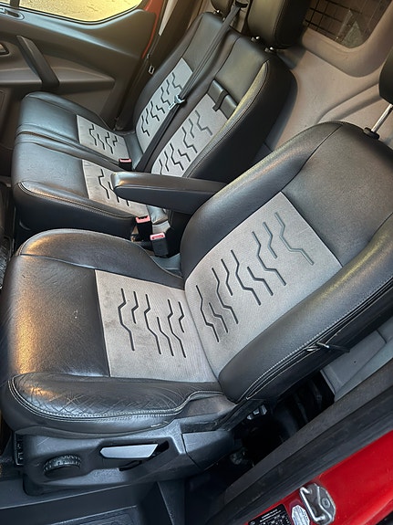Ford Transit Custom 11 of 30