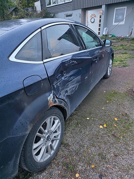 Ford Mondeo 10 of 14