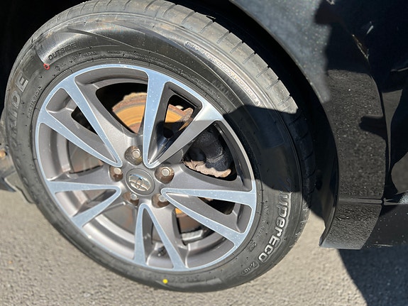 Toyota Avensis 14 of 14
