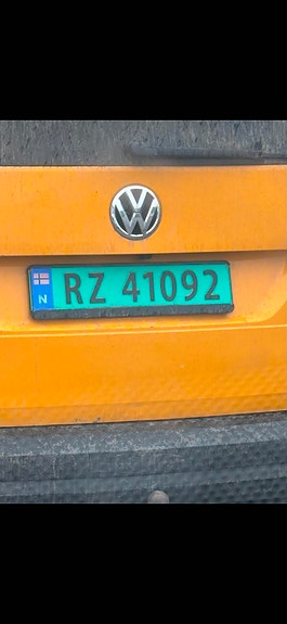 Volkswagen Caddy Maxi 2 of 7