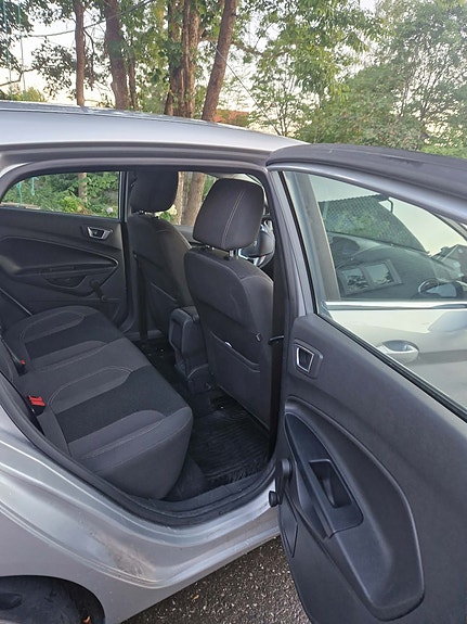 Ford Fiesta 15 of 17