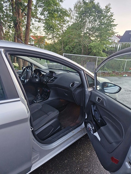 Ford Fiesta 17 of 17