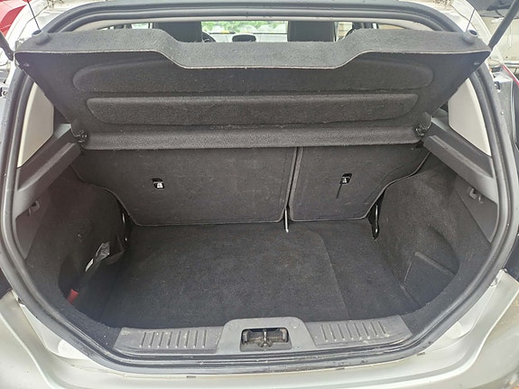 Ford Fiesta 2 of 17