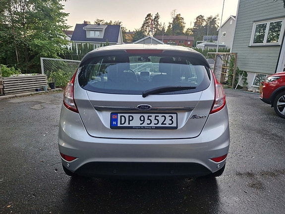 Ford Fiesta 6 of 17