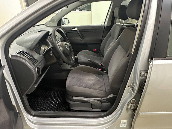 Volkswagen Polo 17 of 27