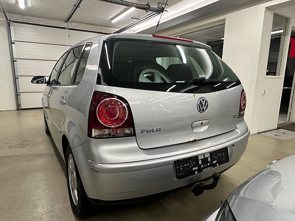 Volkswagen Polo 10 of 27