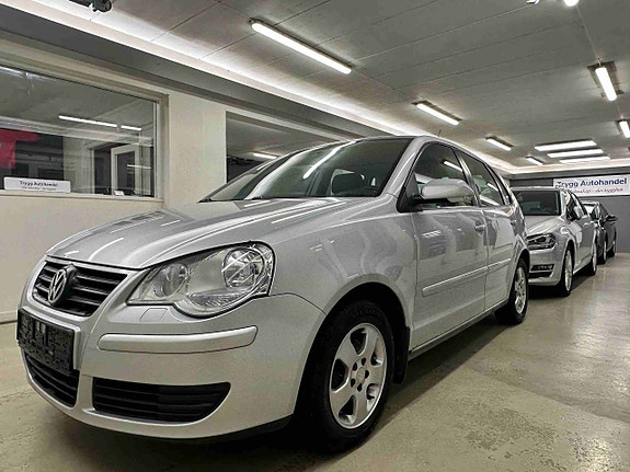 Volkswagen Polo 12 of 27