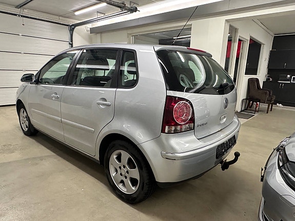 Volkswagen Polo 9 of 27