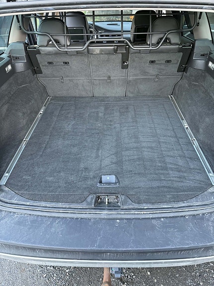 Volvo XC70 11 of 17