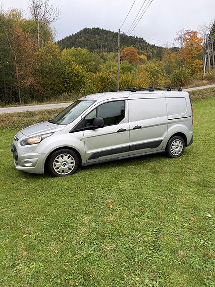 Ford Transit Connect 2 of 24
