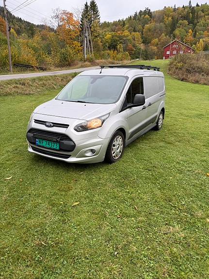 Ford Transit Connect 4 of 24