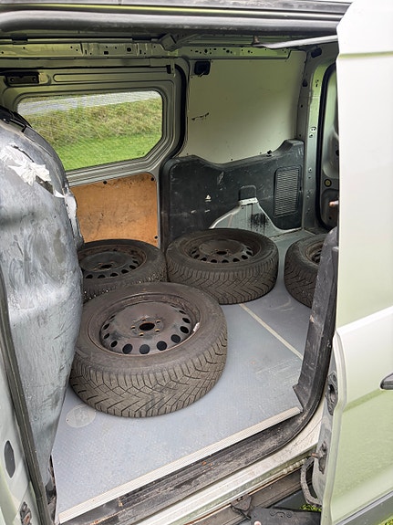 Ford Transit Connect 18 of 24