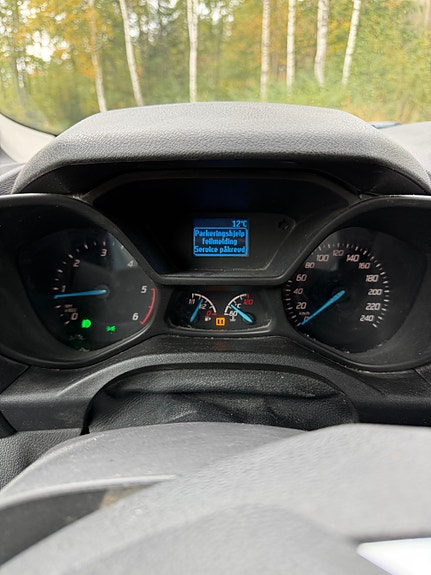 Ford Transit Connect 13 of 24