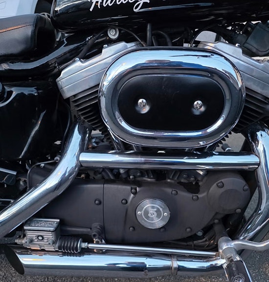 Harley-Davidson XL 883C Custom 15 of 15