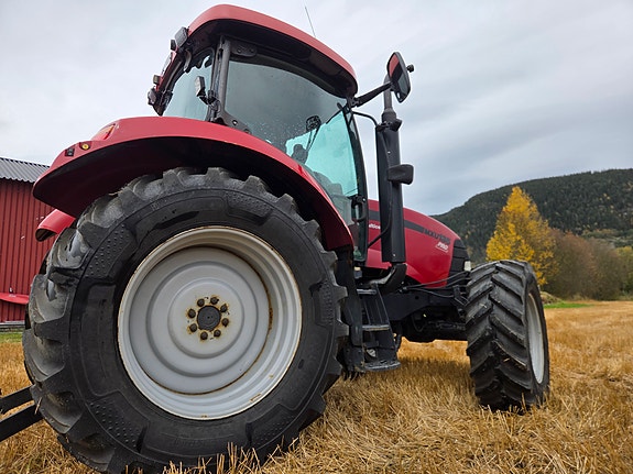 CASE IH MXU 135 Pro 6 of 30
