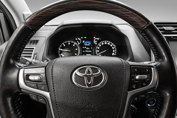 Toyota Land Cruiser 19 of 26