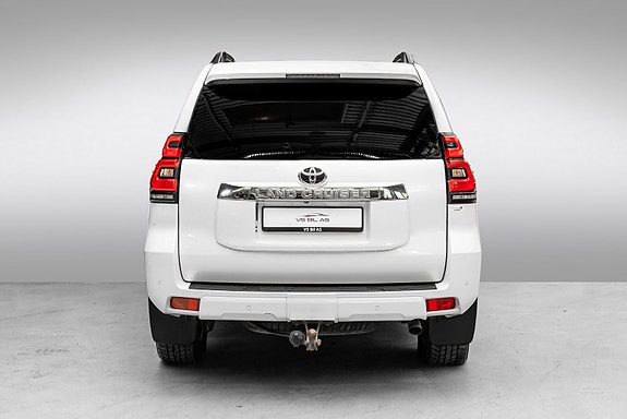 Toyota Land Cruiser 4 of 26