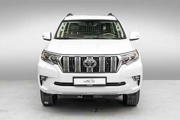 Toyota Land Cruiser 3 of 26